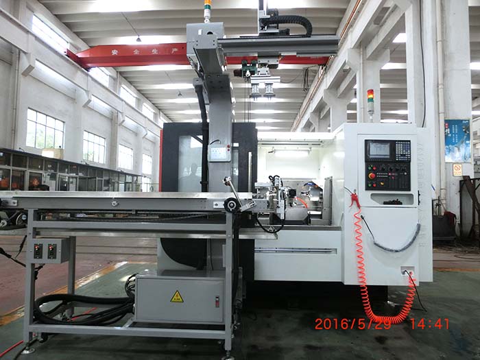 DW200對向(xiang)曲線高速銑床正(zheng)面圖